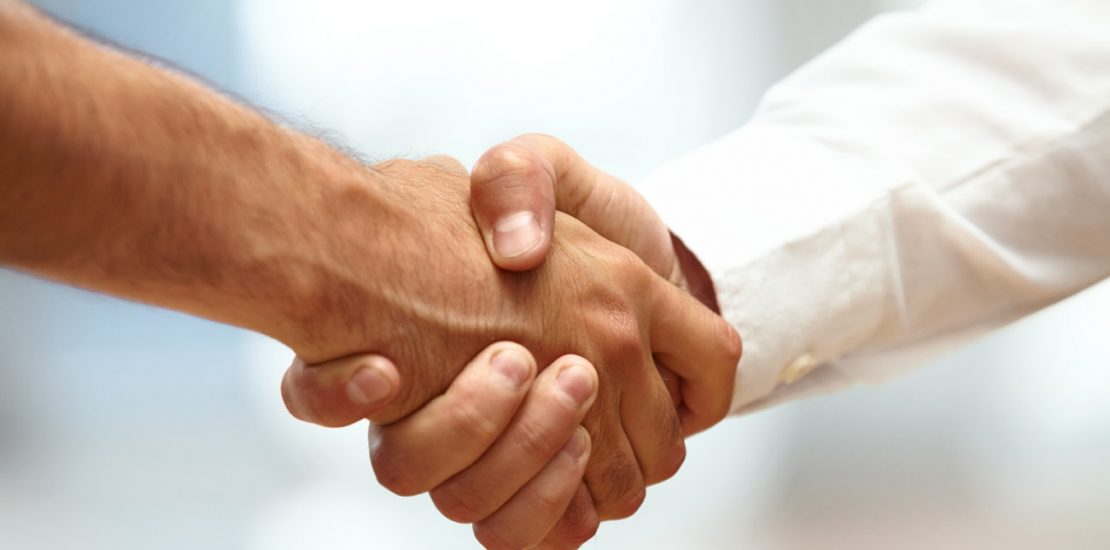 ohuk-hand-shake